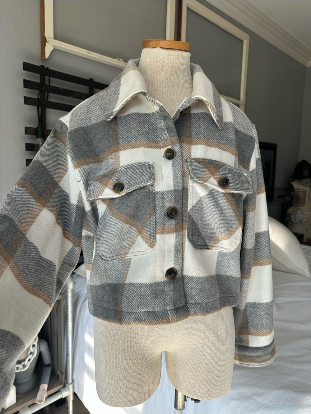 Love Tree plaid button-front shacket size large - Picture 10 of 13